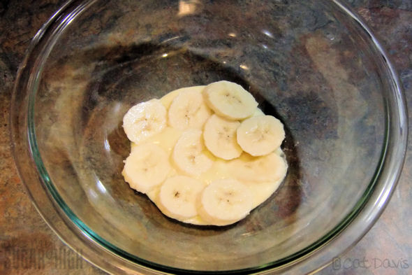 banana pudding in bowl