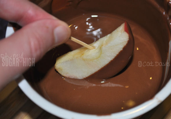 apple and melted bakers chocolate cup