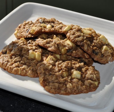 Apple Raisin Oatmeal Cookies Recipe