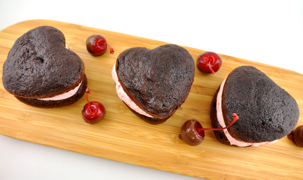 chocolate covered cherry whoopie pies
