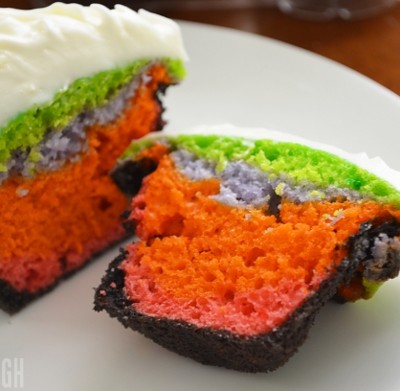 Colorful Cupcakes with Creamy Cream Cheese Frosting