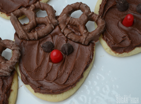 Reindeer Holiday Sugar Cookies with Pillsbury - Copy
