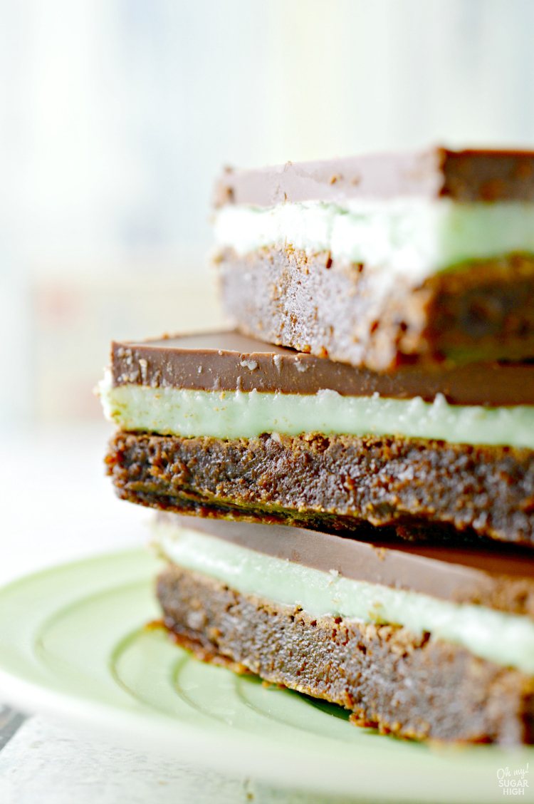 Love mint and chocolate desserts? You'll love this fudge mint brownies recipe. This layered brownie is oh so delicious and makes a great dessert any time of year, especially St. Patrick's Day!